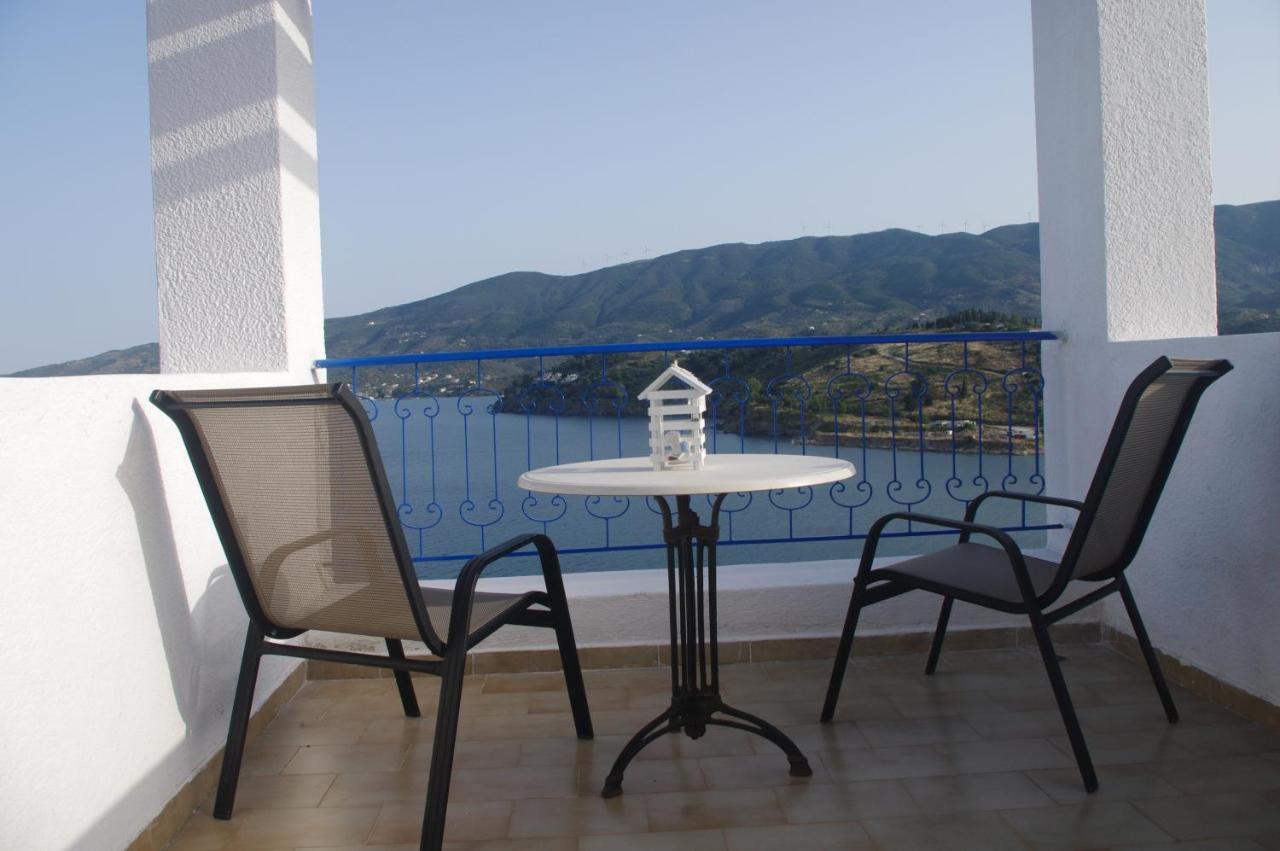 Rania Studios Poros Town Luaran gambar