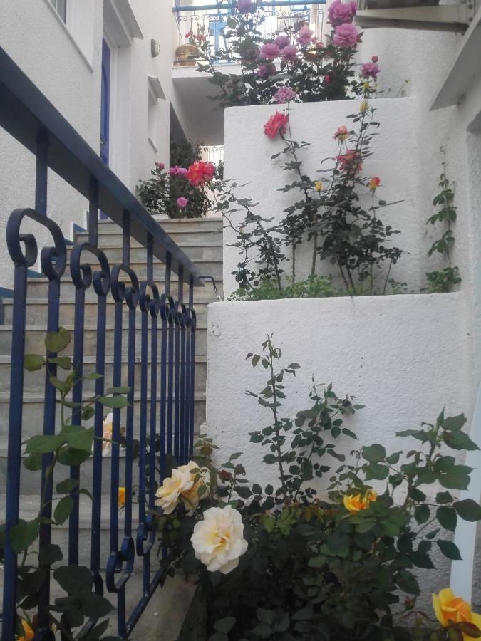 Rania Studios Poros Town Luaran gambar