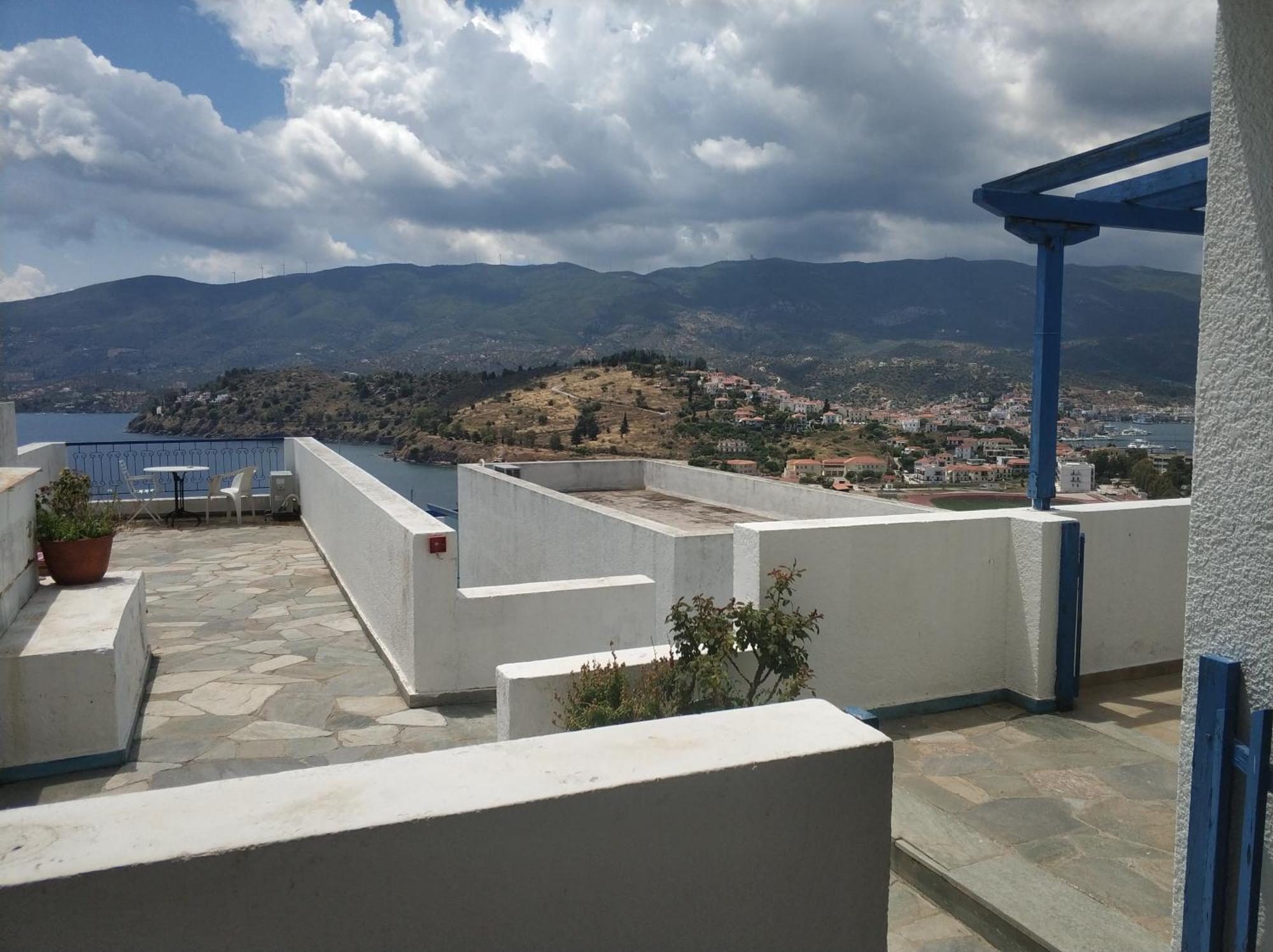 Rania Studios Poros Town Luaran gambar